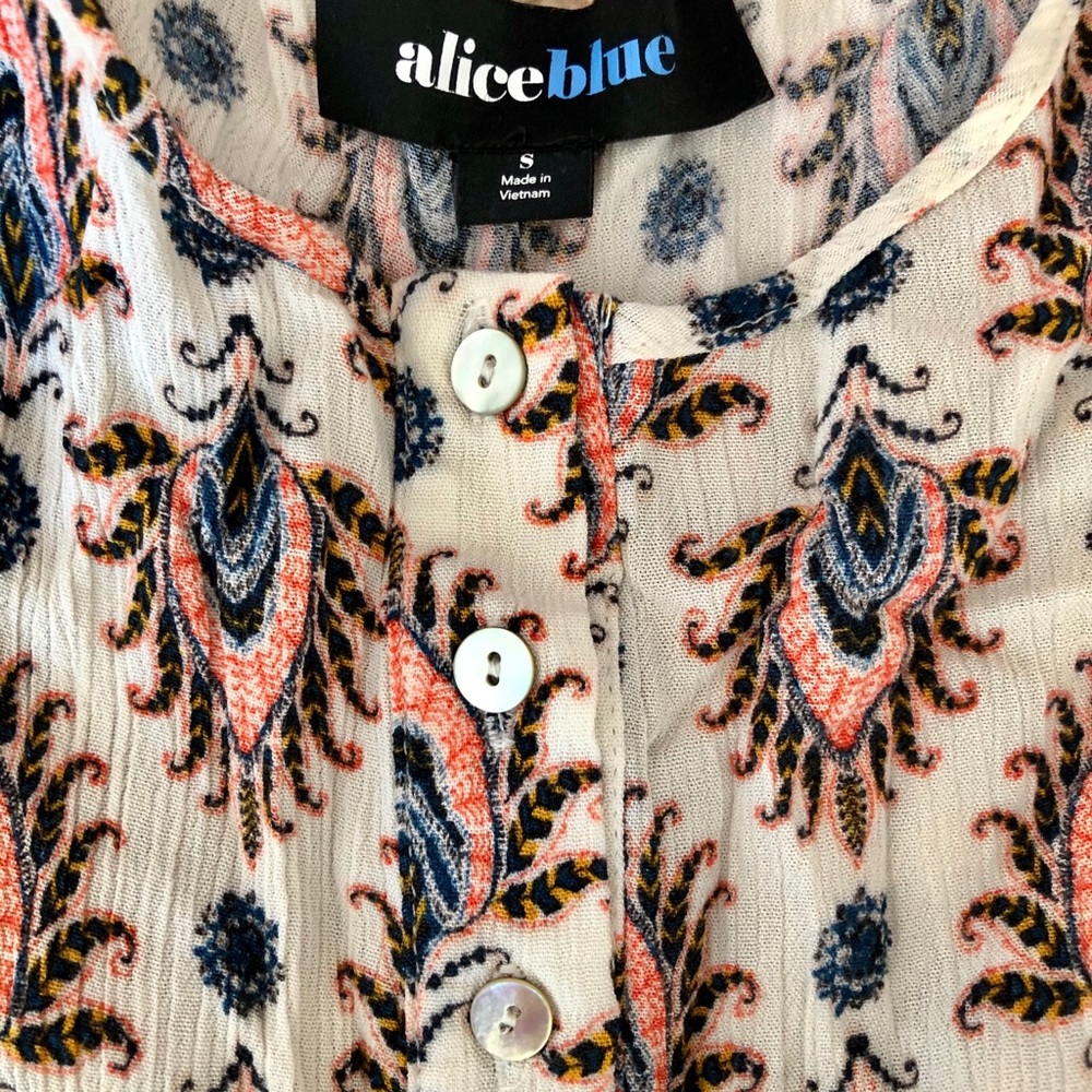 Small Alice Blue Dressy Tank - Picture 2 of 4